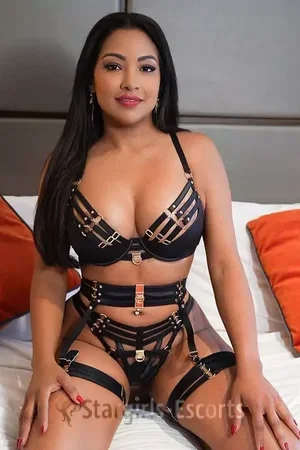 Alliora Escort