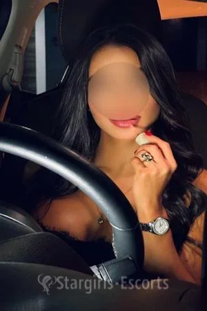 Aida Escort