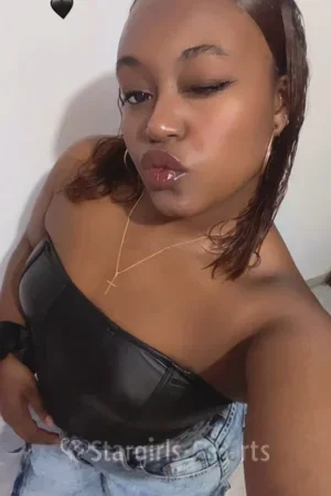 Lea Escort