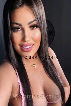 Lara Escort