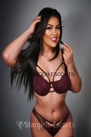 Lara Escort