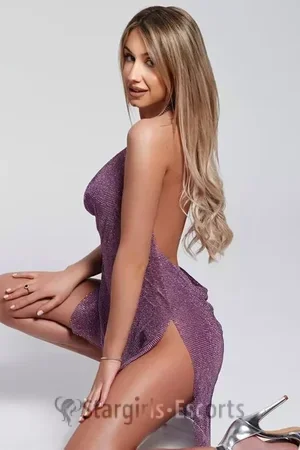 Leila Escort