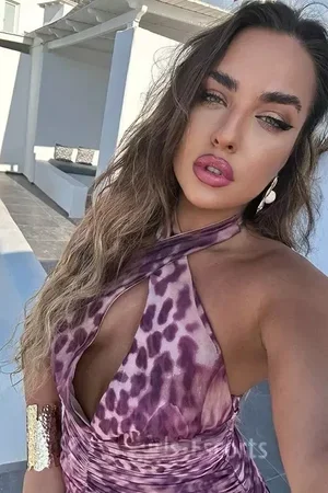 Candy Escort