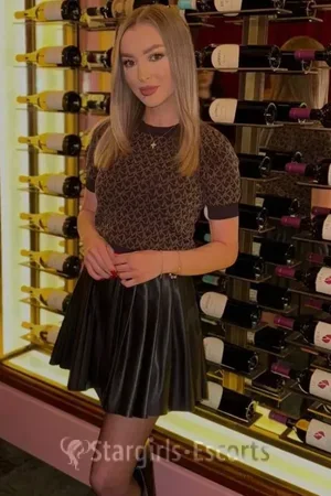 Adela Escort