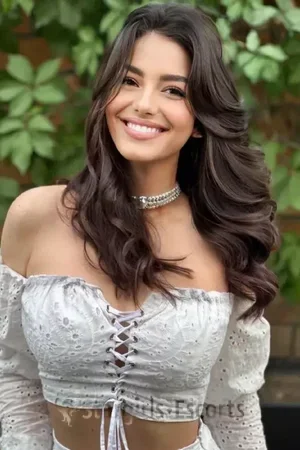 Karis Escort