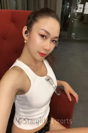 Rosie Escort