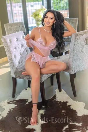 Annalise Escort