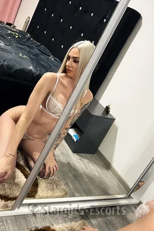 Carina Escort