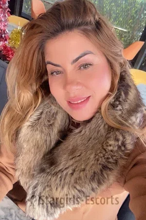 Ana Clara Escort