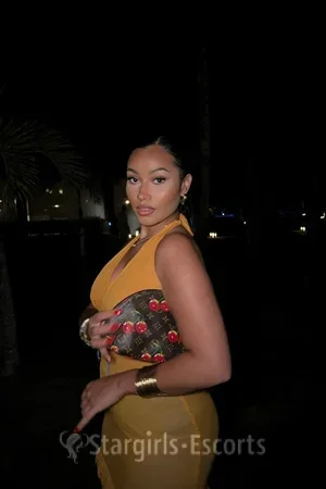 Demi Escort