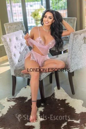 Annalise Escort
