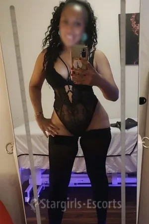 Liz Escort