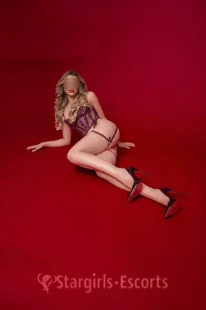 Sasha Demi Escort