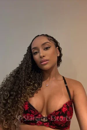 Alice Escort