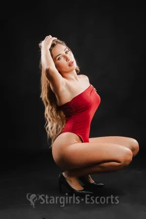 Lara Escort