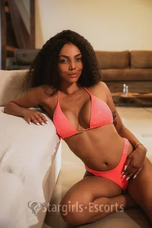 Valentina Prada Escort