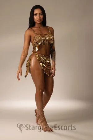 Julia Escort