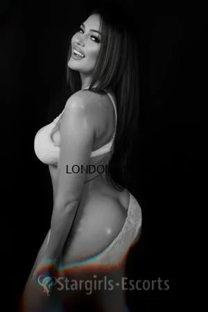 Lara Escort