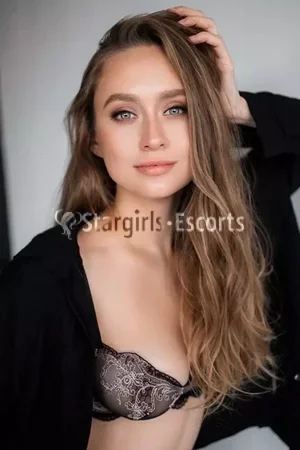 Adona Escort