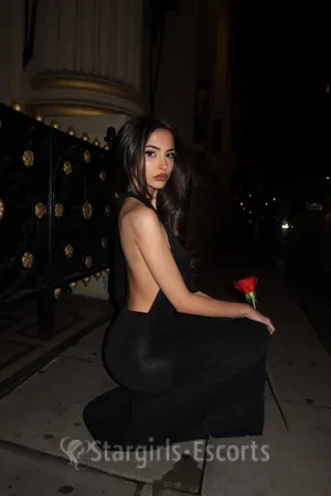 Yasmine Escort