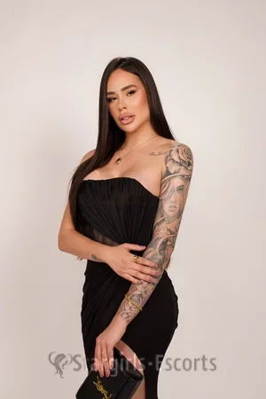 Victoria Escort