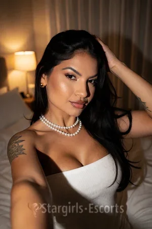 Nina Nurutantrica Escort