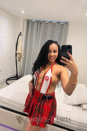 Eloiza Escort