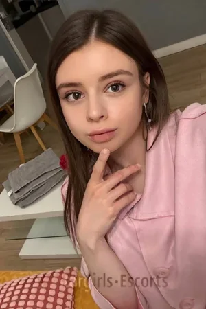 Maria Escort