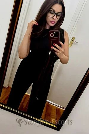 Amanda Escort