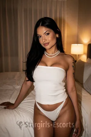 Nina Nurutantrica Escort