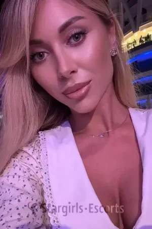 Emily Escort