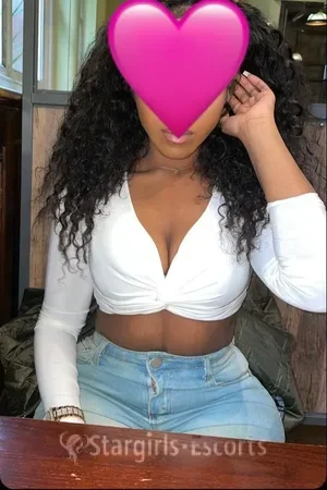 Chloe Escort