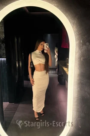 Hannah Escort