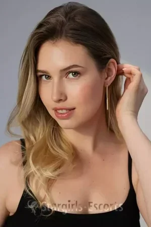 Thaena Escort
