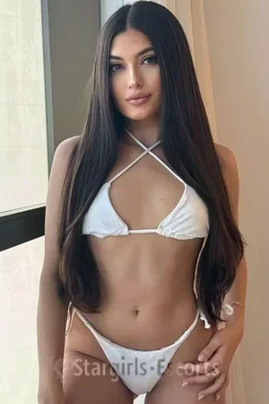 Emesta Escort