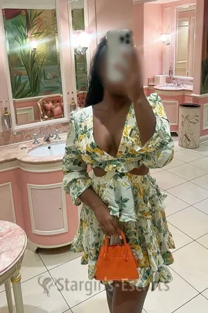 Amelia Escort