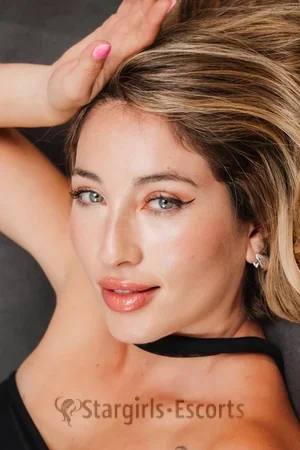 Lara Escort